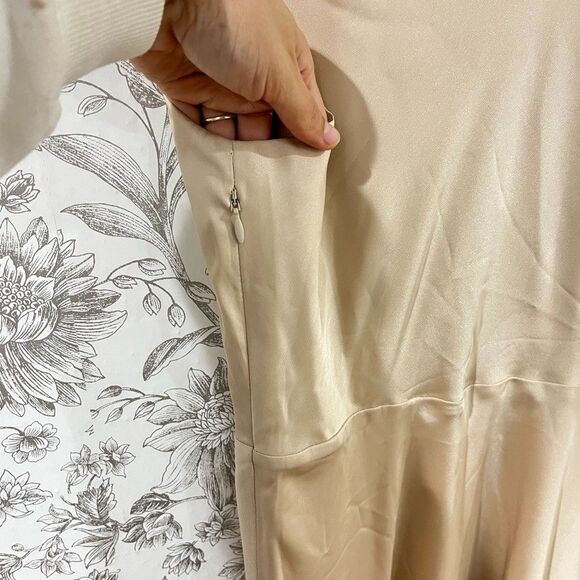 Banana Republic Beige Champagne Satin Midi Sleeveless Cocktail Party Dress Sz 12 - Picture 10 of 15